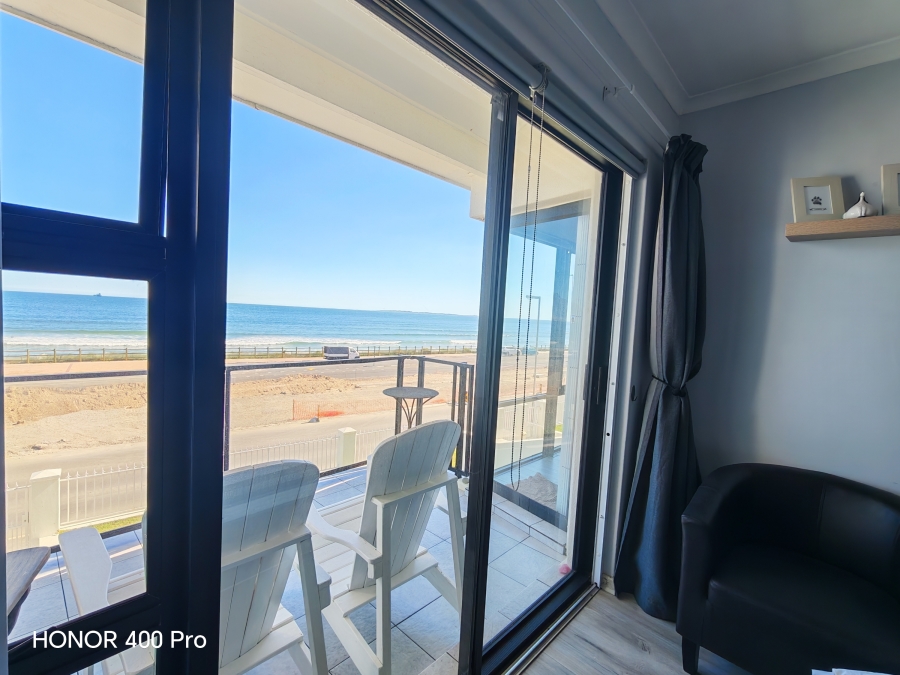 2 Bedroom Property for Sale in Beachfront Western Cape